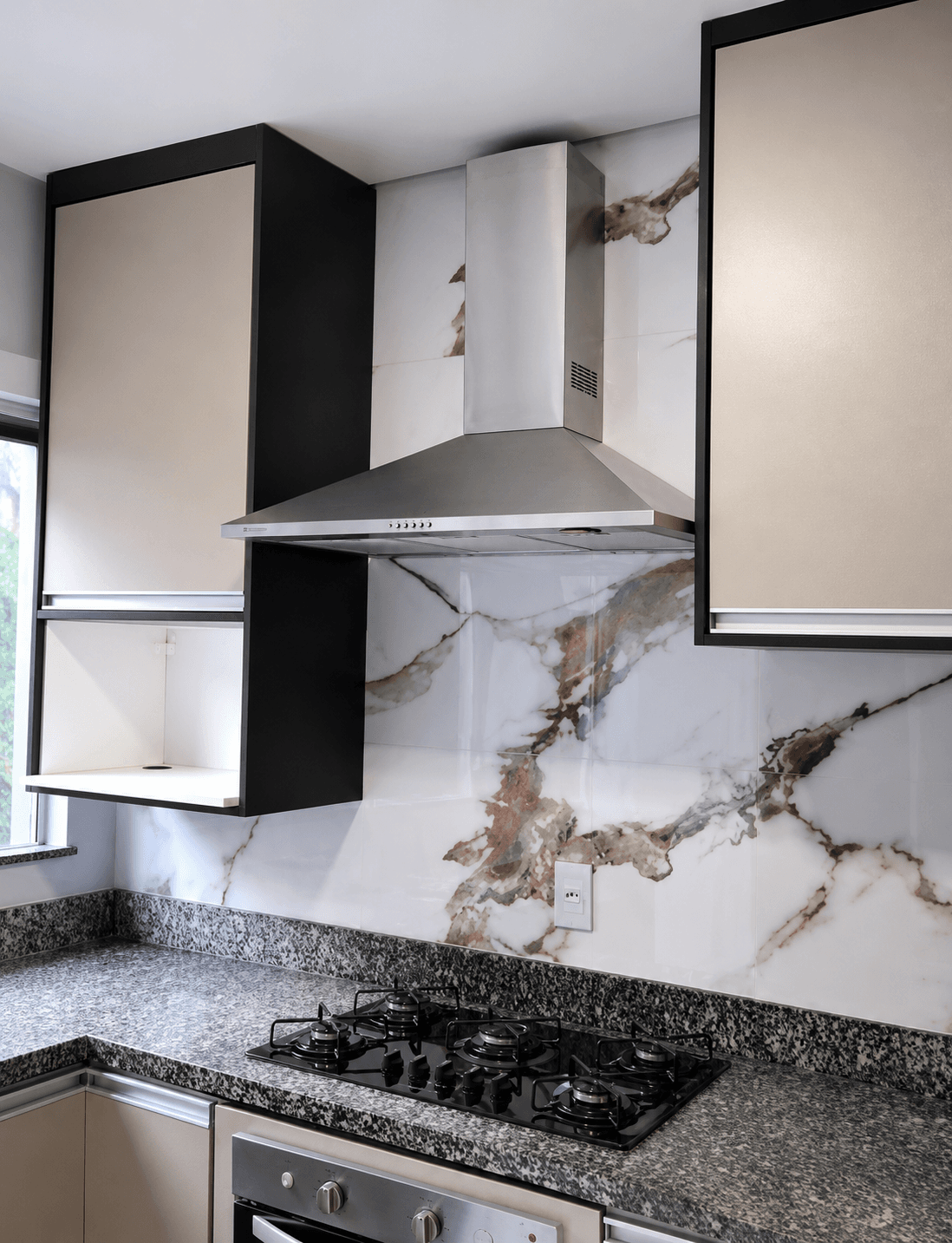 Cozinha revestida com PFB Orbital em Manaus